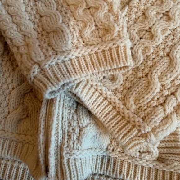 Women’s Wool Cream Cable Knit Sweater - Picture 2 of 2
